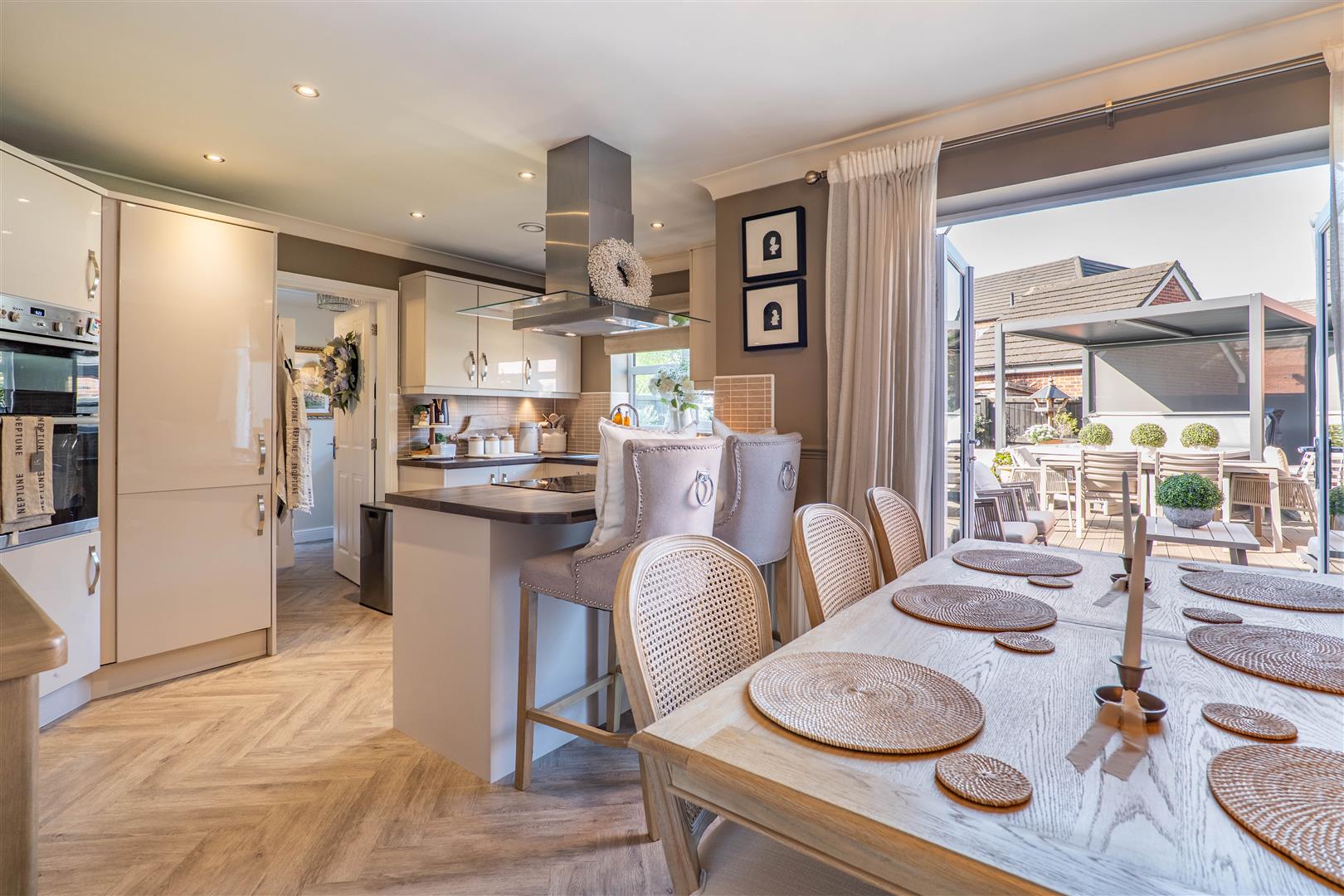 4 bed property in Almond Drive, Chorley